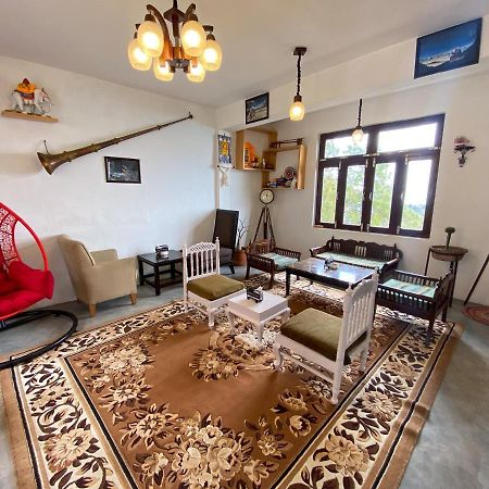 Redeem Cafe&Homestay McLeod Ganj Buitenkant foto