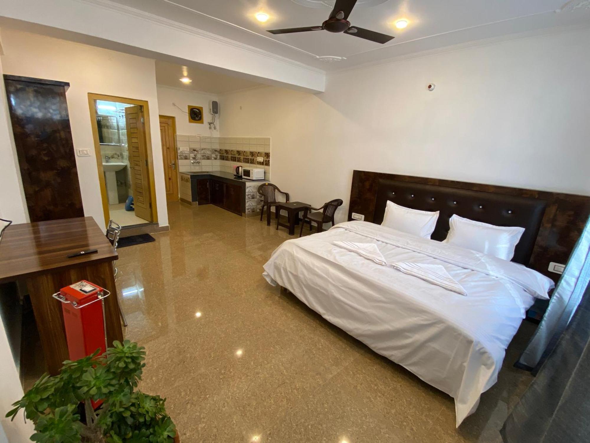 Redeem Cafe&Homestay McLeod Ganj Buitenkant foto